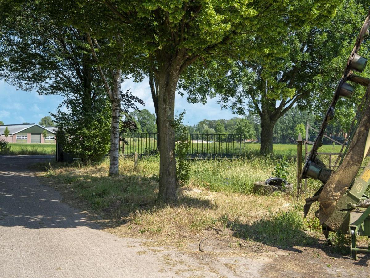 House With A Large Garden In Achterhoek Eibergen エクステリア 写真